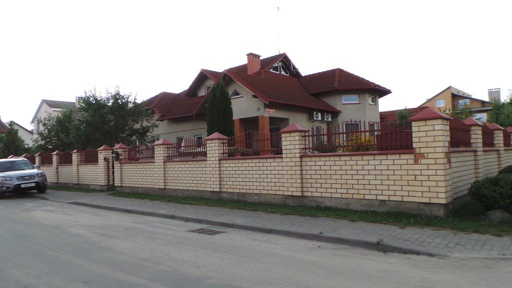 U Viktora Guest House Brest Exterior photo